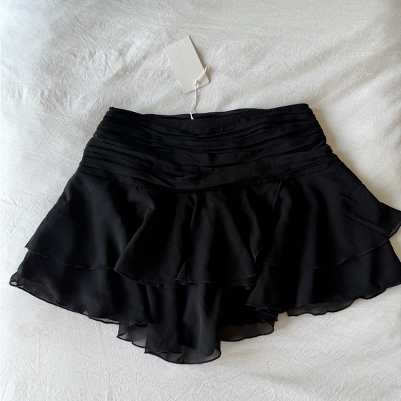 Black Layered Ruffle Mini Skirt - Picture 2 of 2